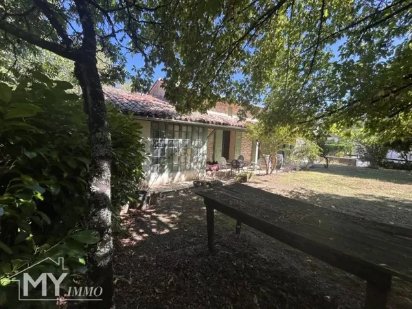 Maison 4 pièces 239 m²