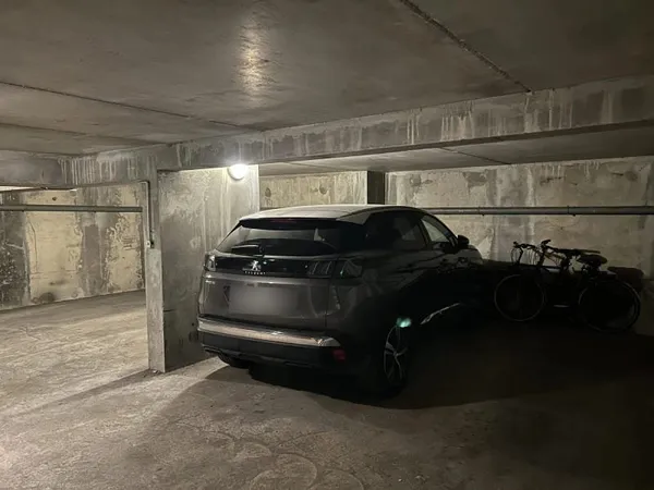 Parking 10 m²