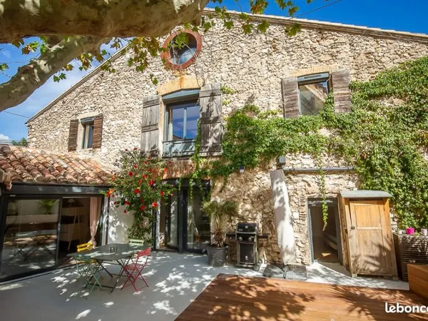 Maison 5 pièces 160 m²