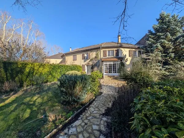 UNIQUE / MAISON 5 CHAMBRES