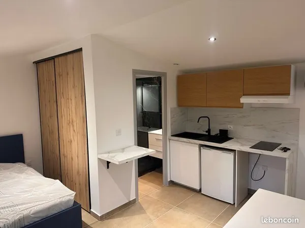 Location Studio, meublé, 22 m²