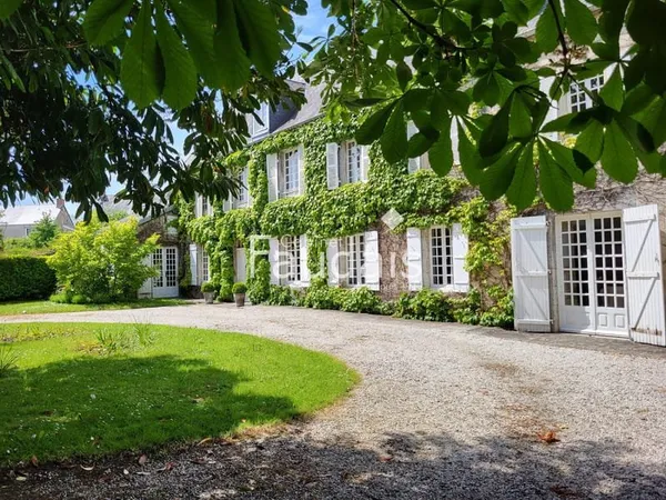 Maison de caractère avec jardin et atelier à vendre en Norma