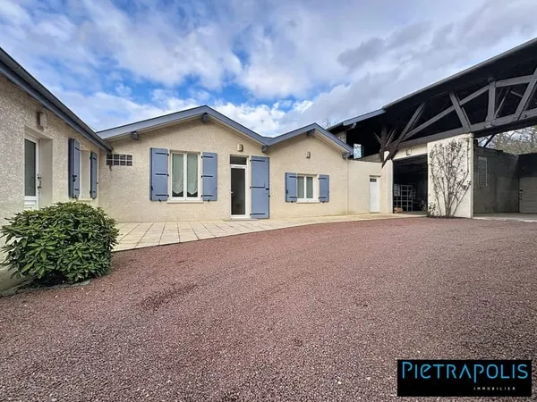 Maison 94 m² en DPE C avec 2 chambres + 150m2 de garage / ateli
