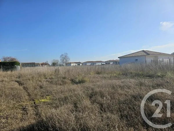 Terrain 670 m²