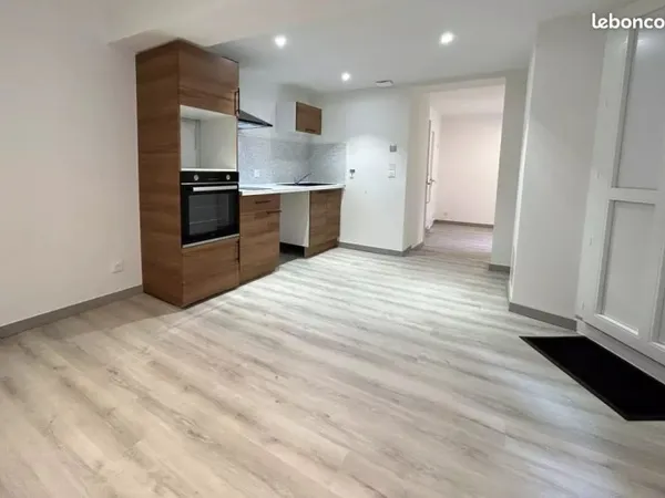 T1 BIS non meublé - 28 m² - Centre-ville de Tarbes - 450/mois