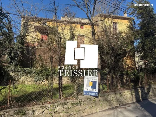 Maison 2 pièces 100 m²