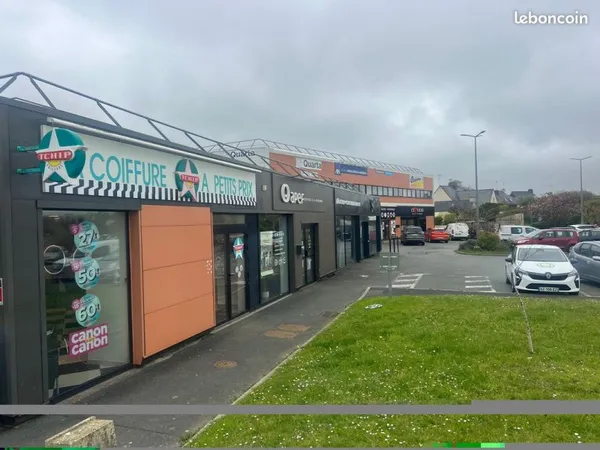 Investissement - ensemble commercial
