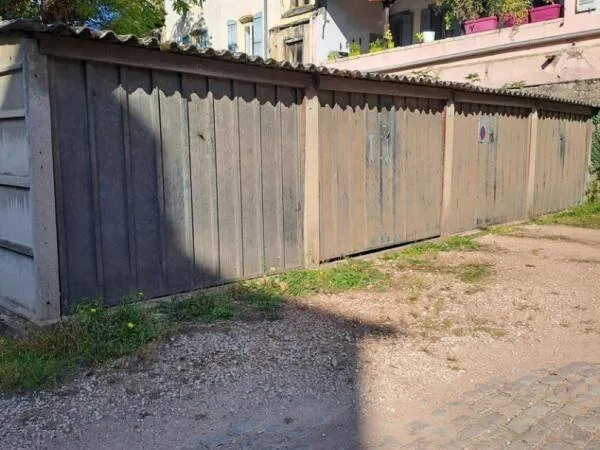Parking 16 m²