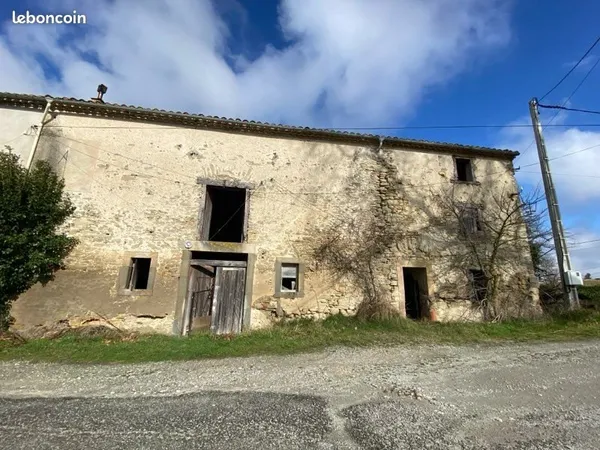 Ancien corps de ferme / écurie à rénover - Villesiscle (11)