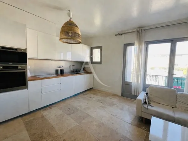 APPARTEMENT RENOVE A CARCASSONNE