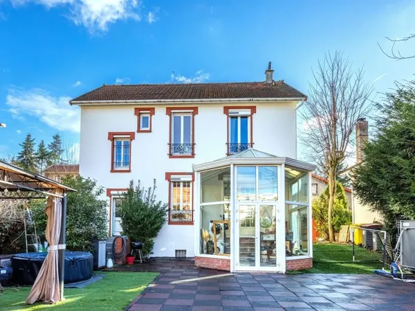 Maison 5 pièces 142 m²