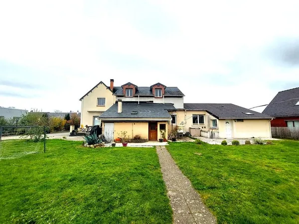 Maison Pont De L Arche 9 pièce(s) 225 m2