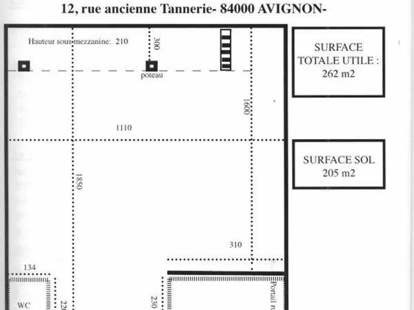 Entrepôt 250 m² avec Mezzanine - Proche Intra-Muros (1,5 km)