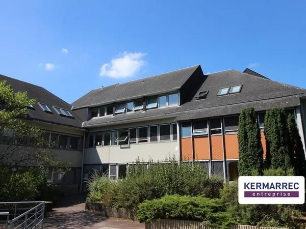 Bureaux 1669 m²