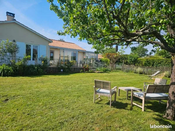 Maison St Gervais avec jardin