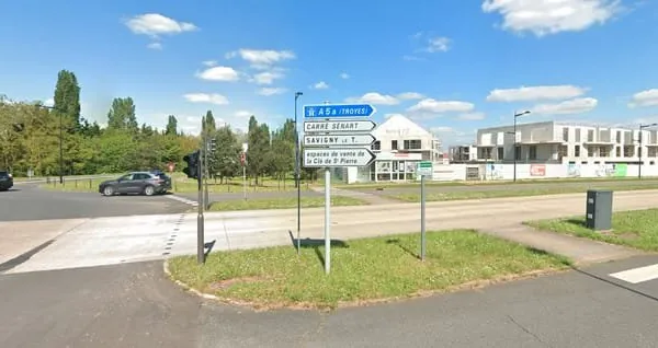 VENTE PARKING EXTÉRIEUR - SAINT-PIERRE-DU-PERRAY (91)