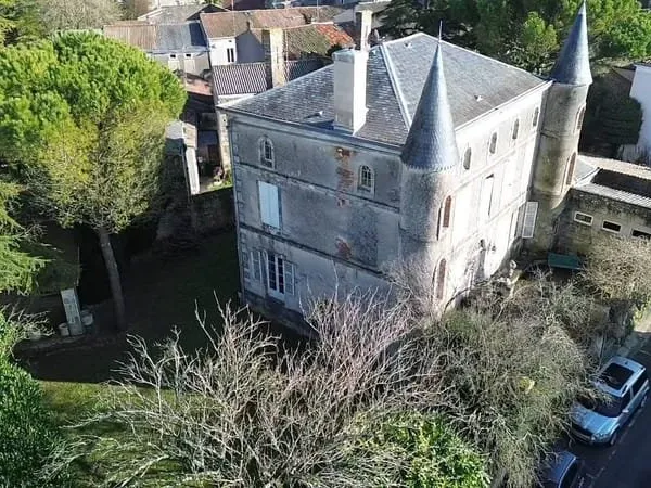 Maison de Maître et ses dépendances en coeur de ville