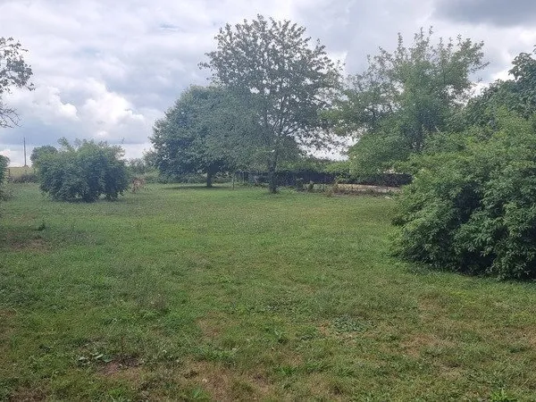 Terrain à vendre de 1 166,00 m² Proche de SAINT VALLIER (71)