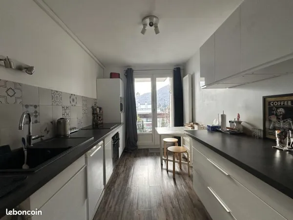 Appartement 4 pièces 85 m²