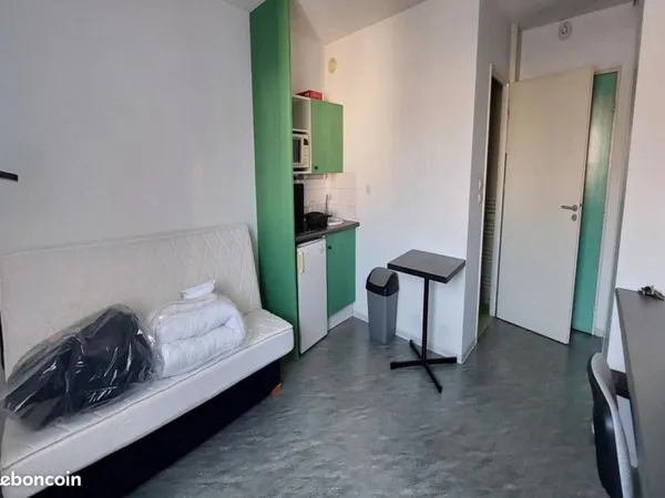 Studio 1 pièce 19 m²