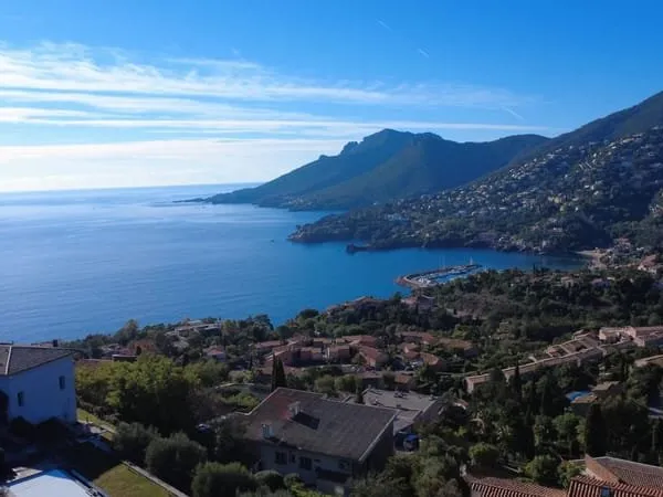 THEOULE-SUR-MER - VILLA VUE MER