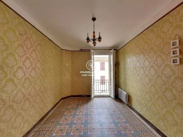 APPARTEMENT T3 À RÉNOVER AU CŒUR DE PORT-VENDRES