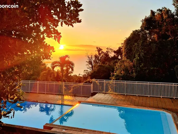 Joli T2 dans residence avec piscine