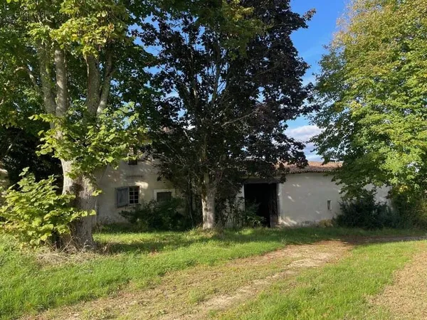 Maison 3 pièces 450 m²