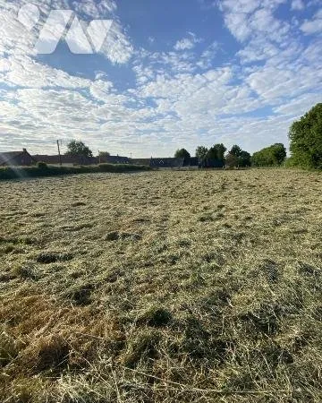 Terrain 1272 m²