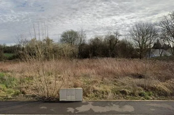 Terrain 548 m²