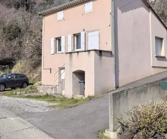 Maison Location Thueyts 3p 56m² 600€