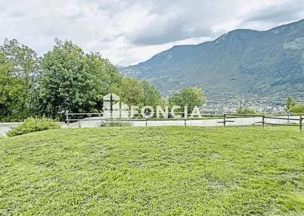 Terrain constructible 650 m²