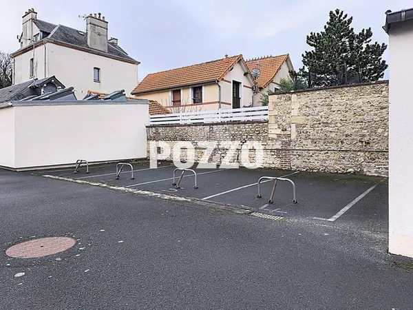 PLACE DE STATIONNEMENT - DIVES SUR MER