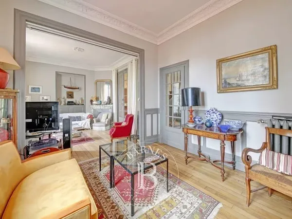 Maison 7 pièces 188 m²