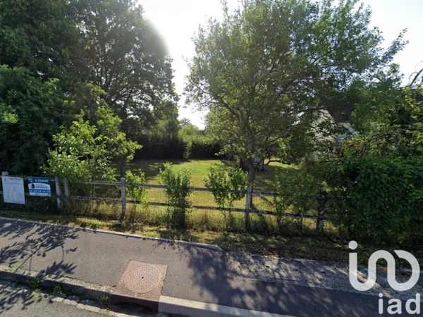 Terrain 716 m²