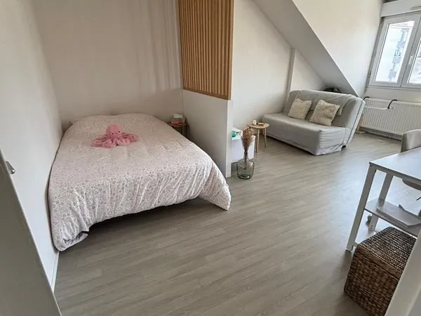 Studio meublé 30 m² - Angers Saint-Serge - Dernier étage avec ascenseur