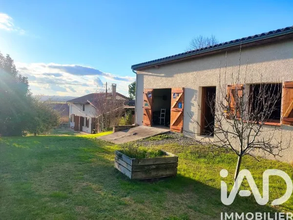 Maison 4 pièces 195 m²