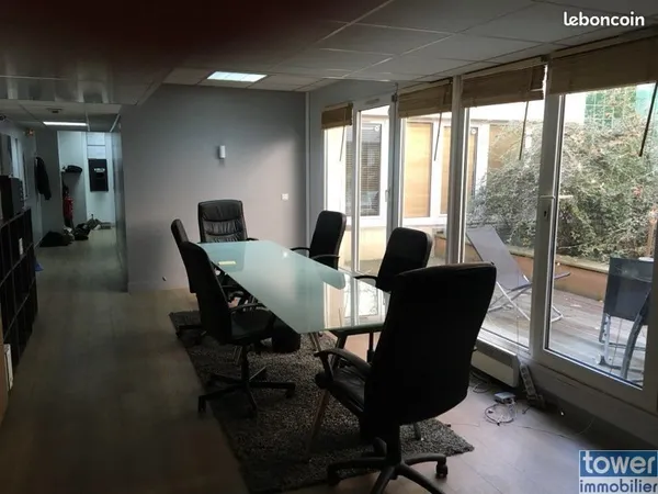 Bureaux 180 m² Le Kremlin-Bicêtre