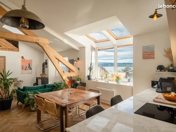 Loft d'exception à Veyrier-du-Lac (143m2 utile) • Vue lac • Haut rendement locatif