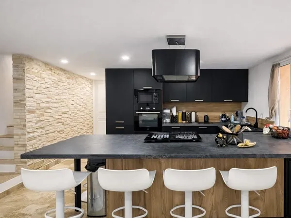T3 Duplex rénové - FREJUS
