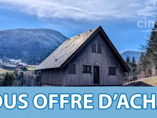 Chalet vue magnifique sur les sommets.
