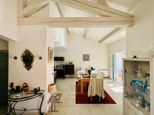 Villa 5 pièces 180 m²