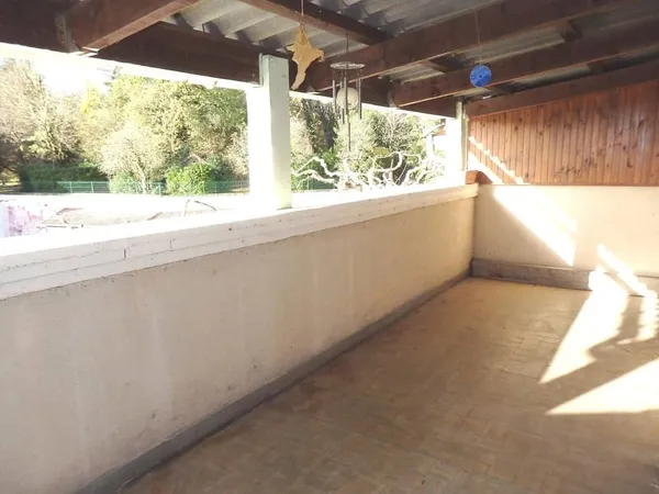 Maison de ville avec 5 chambres et garage près de Marmande