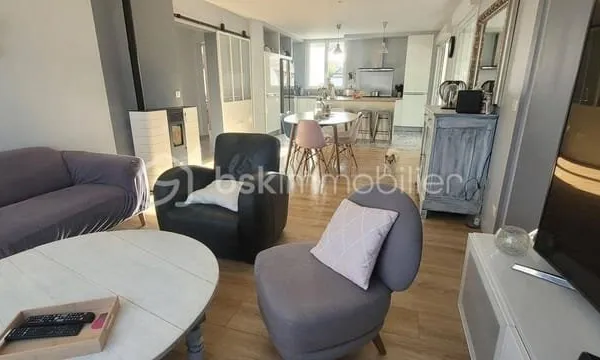 Maison 8 pièces 204 m²