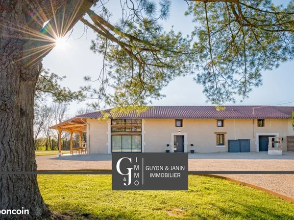 Maison 6 pièces 295 m²