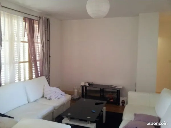 Investisseur Appartement T4 rénové rues piétonnes Alençon
