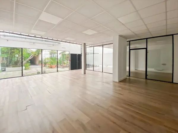 Bureau 473 m²