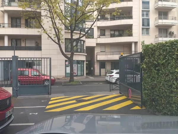 Stationnement Location Courbevoie   80€