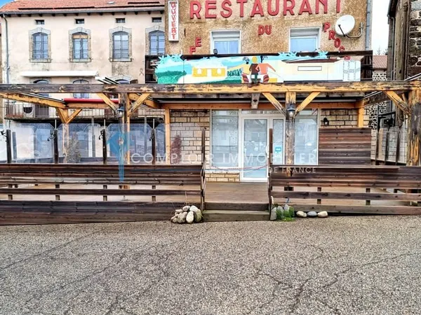 Dépt. 07 - A VENDRE à COUCOURON - MAISON DE VILLAGE AVEC BAR