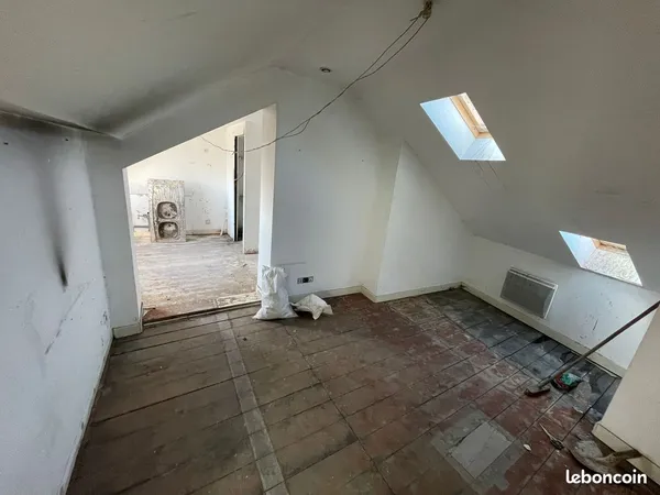 Appartement sous combles à vendre - 26,35 m² - Nevers (58000)